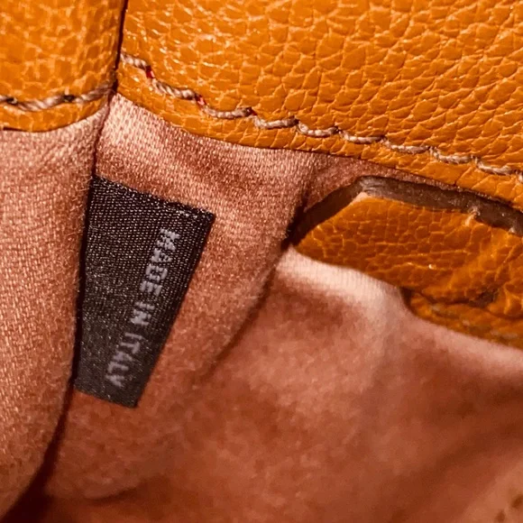 👜🤎👜Authentic Miu Miu 2 Way Brown Leather Bag - Picture 14 of 17